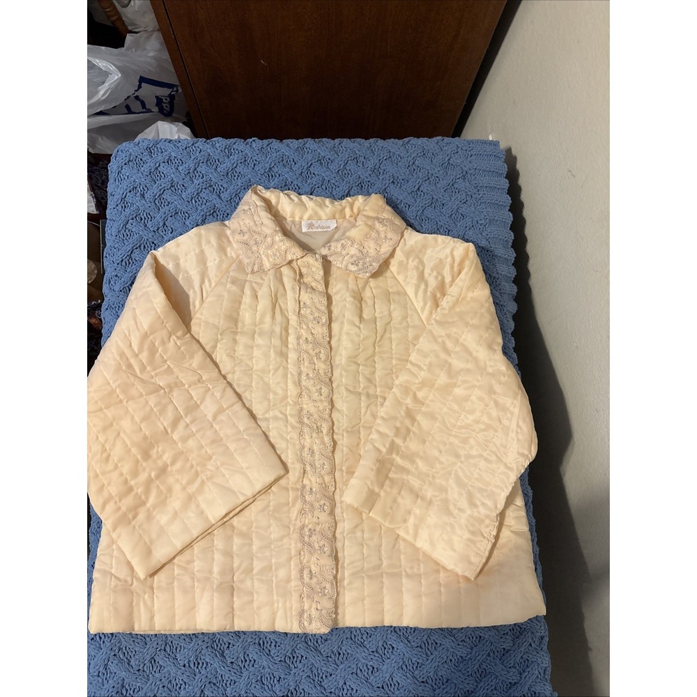 VTG Barbizon Pale Pink Dainty Puff Satin Quilted Lace Collar Bed Jacket Flaws
